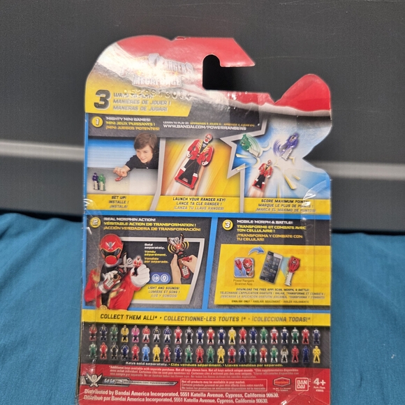 Power Rangers Megaforce Legendary Ranger Key Pack - Yellow, White, Blue - Picture 3 of 4